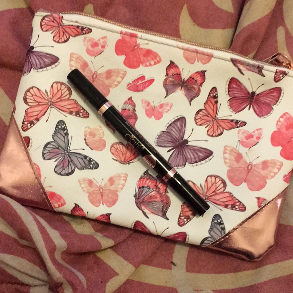 Cosmetic bag and eyeliner